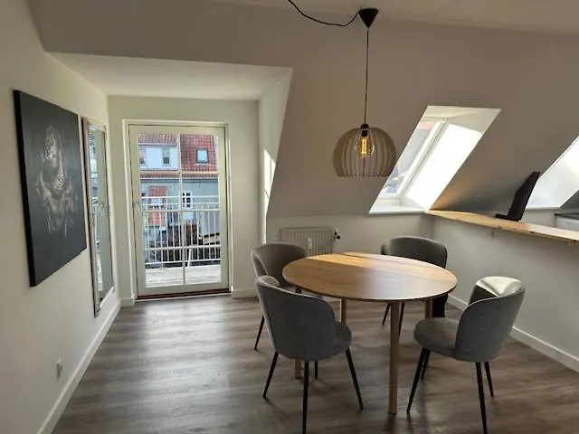 11f 2 Tv Hojbanetorvet *